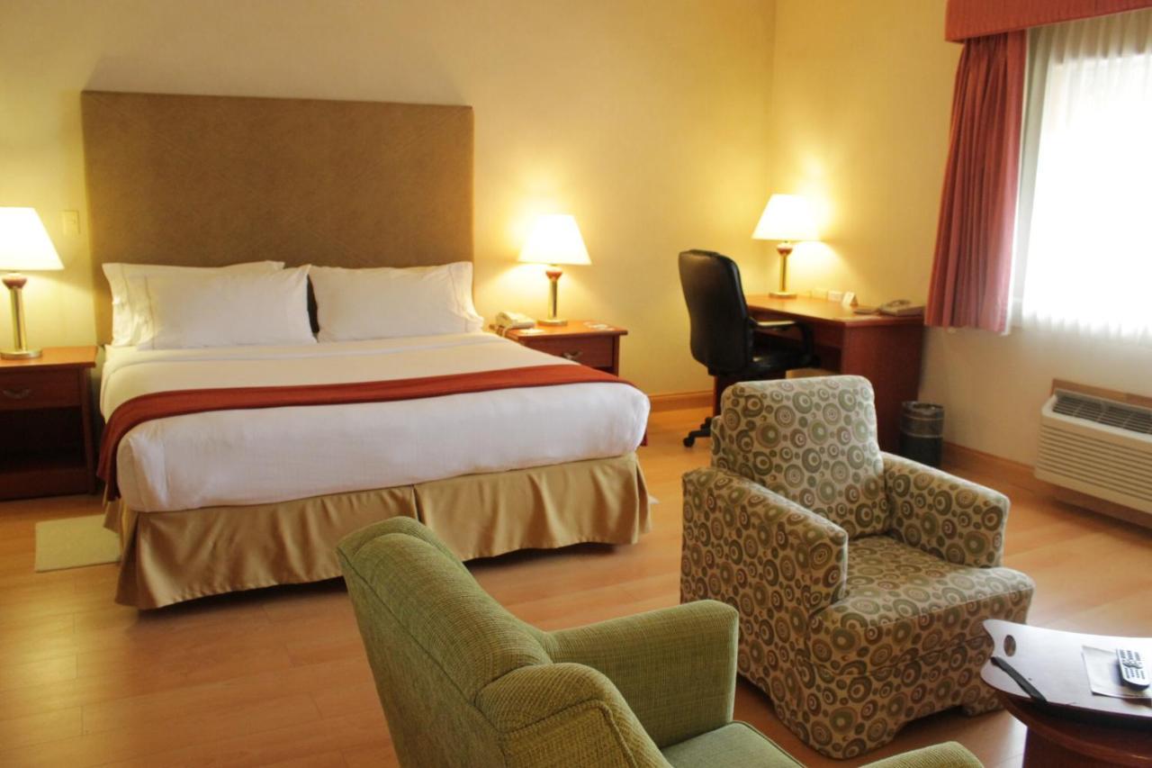 Holiday Inn Express Chihuahua By Ihg Exterior foto