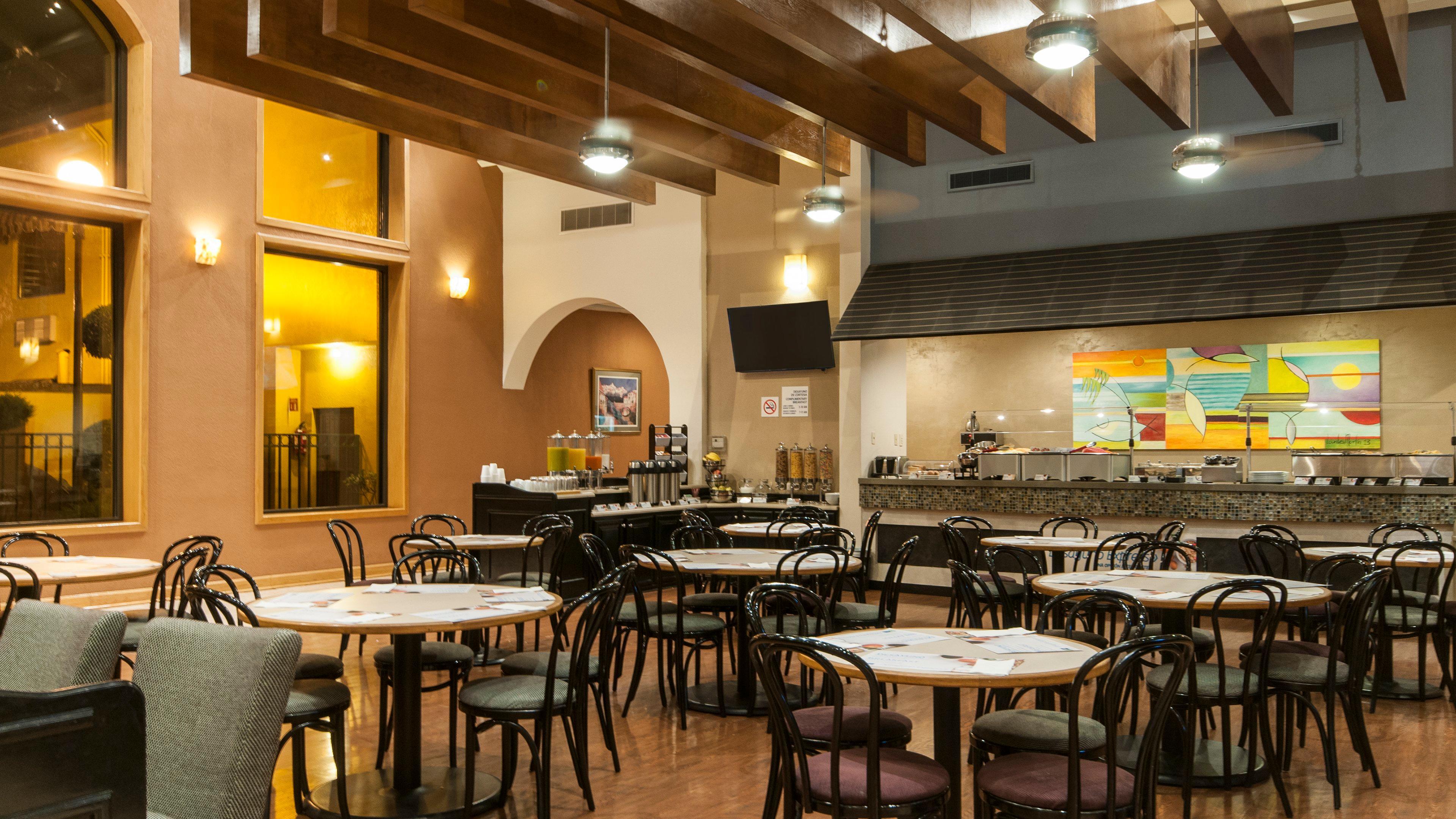 Holiday Inn Express Chihuahua By Ihg Exterior foto