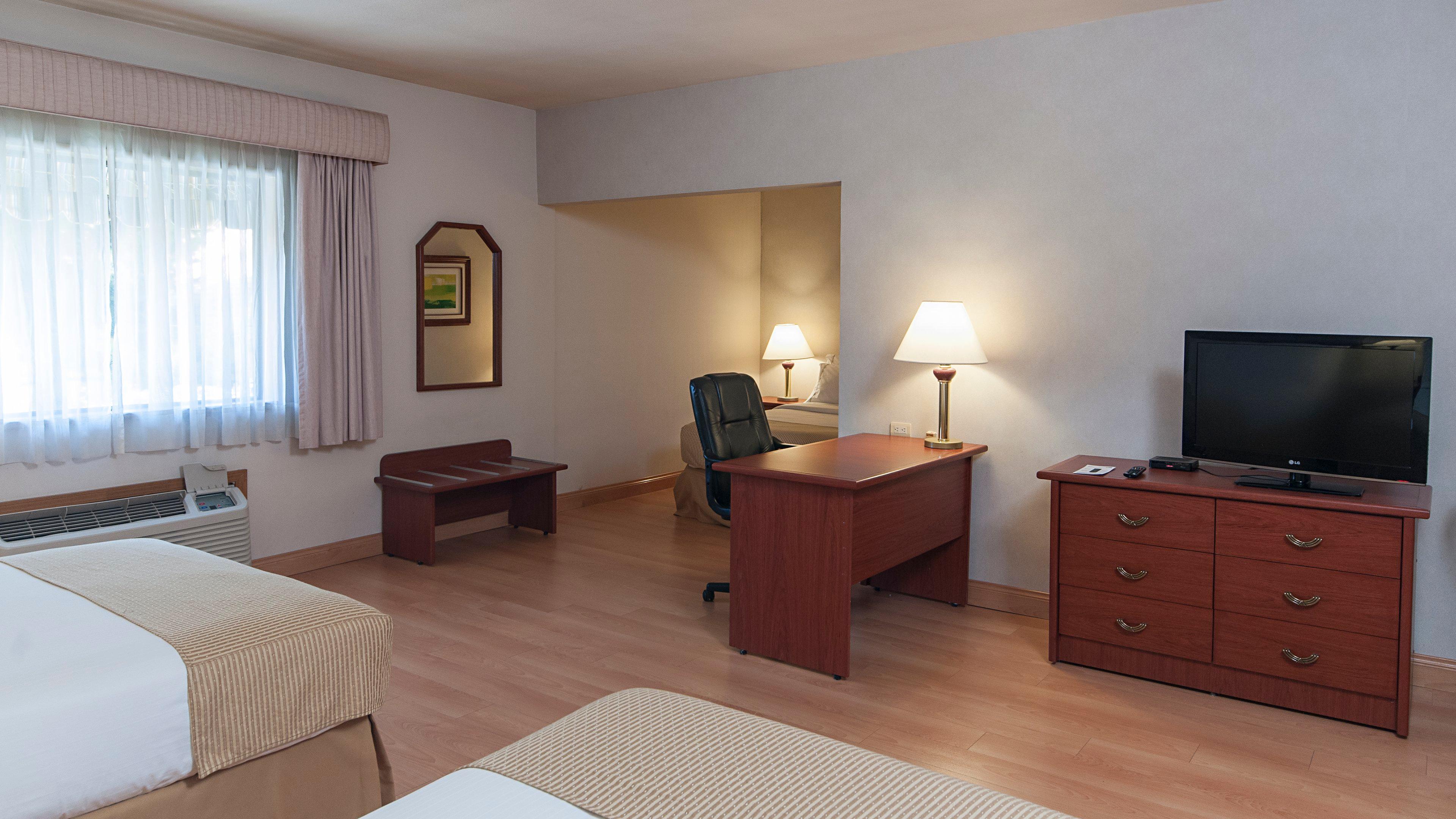 Holiday Inn Express Chihuahua By Ihg Exterior foto